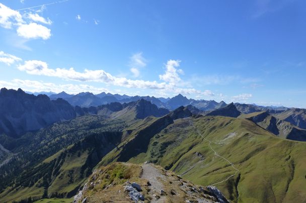 Blick von der Sulzspitze in die Allgäuer Berge