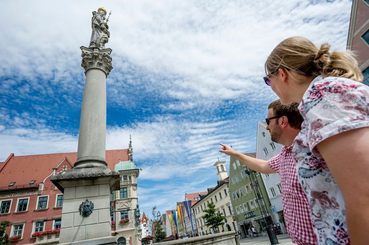 Marienplatz mit Mariensaeule