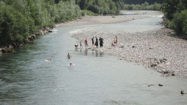 Baden in der Iller in den Hörnerdörfern