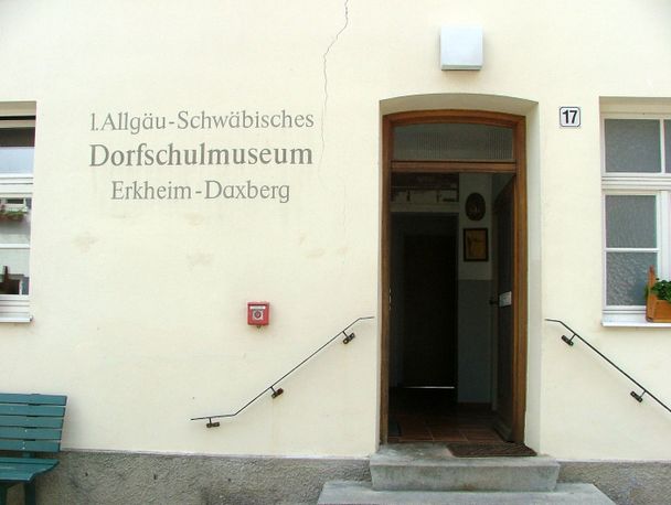 Das Erste Allgäu Schwäbische Dorfschulmuseum in Daxberg nahe Erkheim.