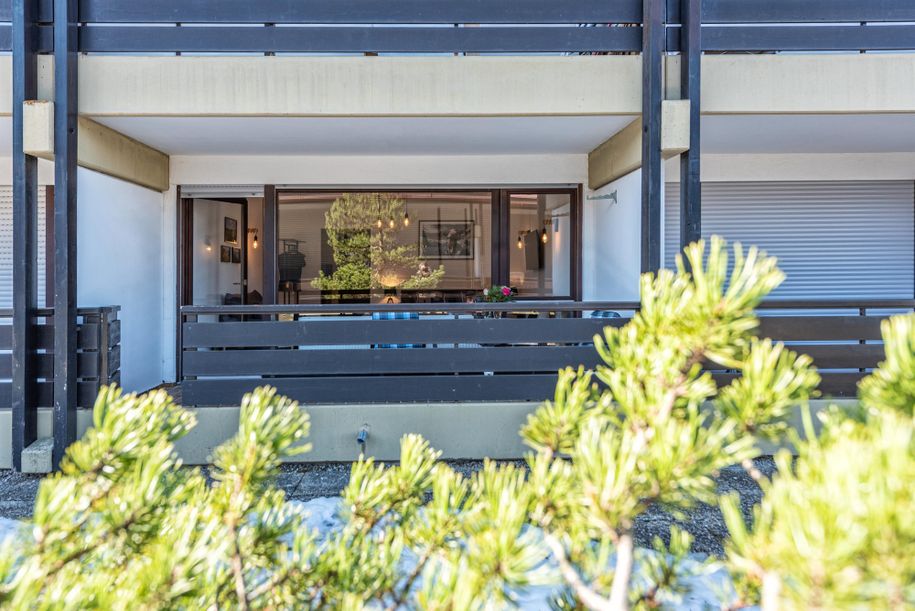 Balkon mit Türe zur großen Terrasse