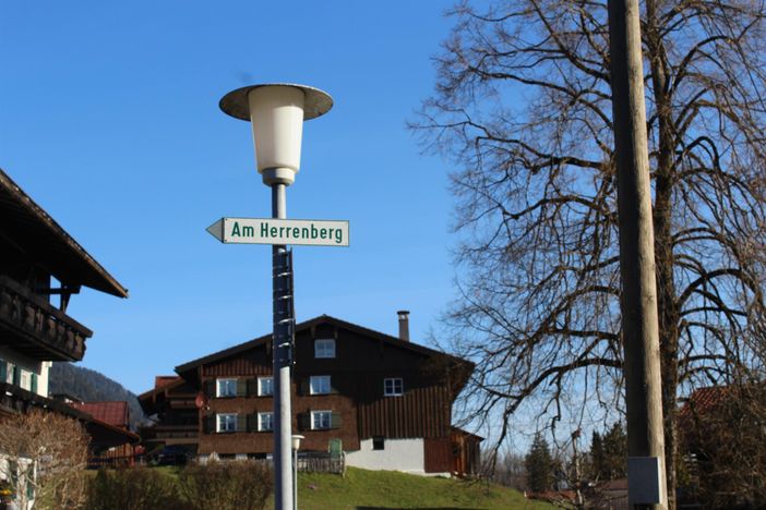 Ferienwohnung liegt "Am Herrenberg"