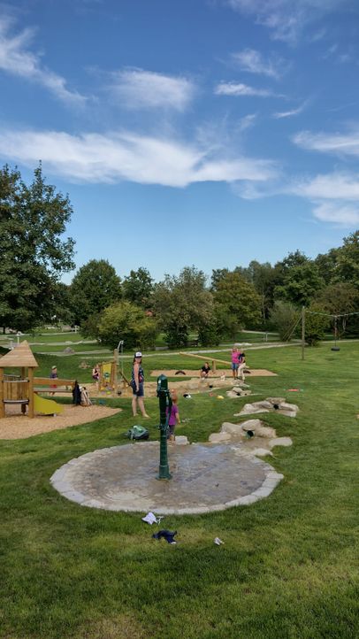 Spielplatz Sommer 2023 - Roßhaupten - Helga Puchele.jpg (2)