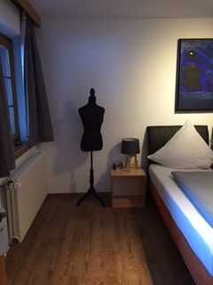 Schlafzimmer der Fewo ALPIN