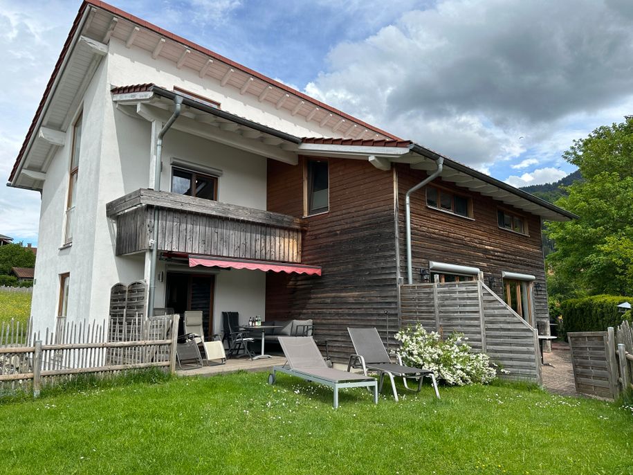 Terrasse und Balkon