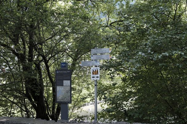 Beschilderung am Startpunkt am Museum der Bayerischen Könige