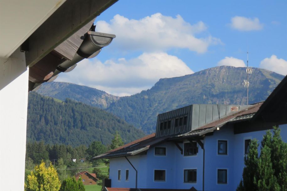 Balkon mit Blick zum Hochgrat