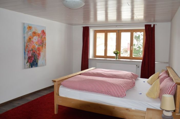 Schlafzimmer 1