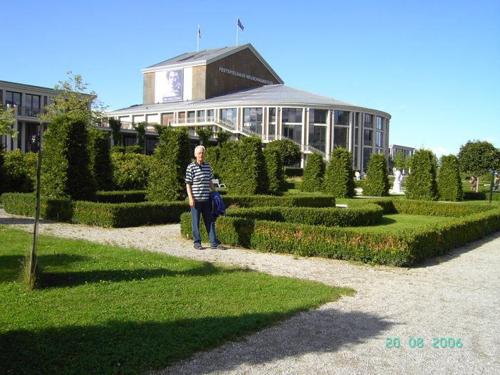 neues Festspielhaus am  Forggensee