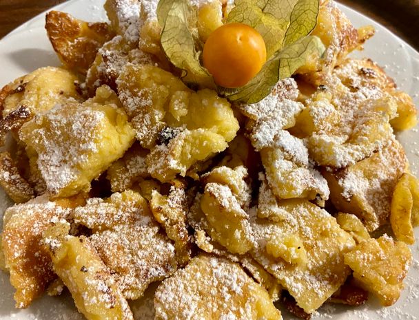 Wurzelhütte - hausgemachter Kaiserschmarrn