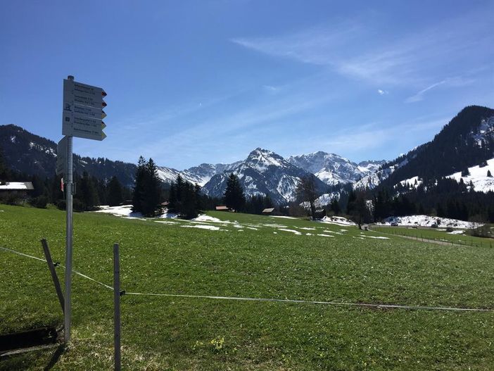 Blick  Retterschwanger Tal Höhe Straussberghütte