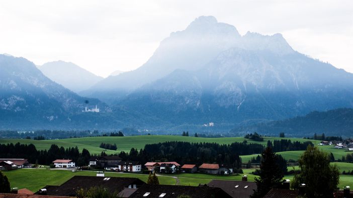 Ausblick vom Ihrem Balkon auf die Schlösser