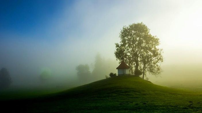 kapelle im nebel