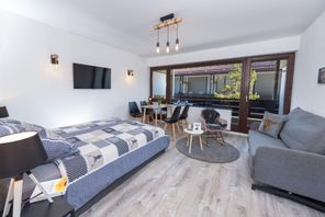 Wohn und Schlafzimmer