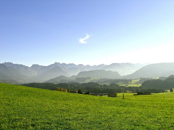 Aussicht auf das Obere Iillertal zwischen Schweineberg-Wielenberg