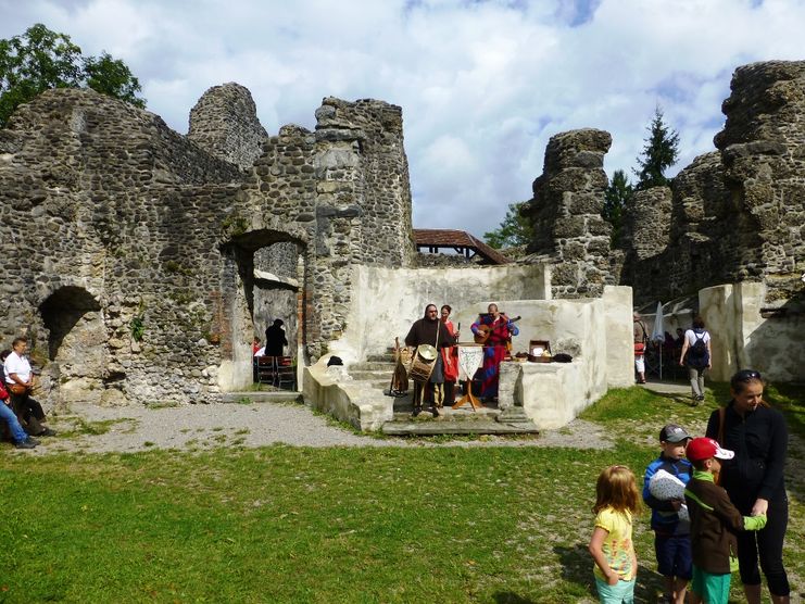 Burgruine Alt-Trauchburg Kernburg