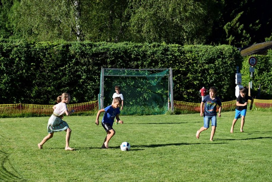 beim Fußballspielen