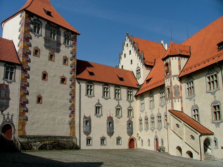 innenhof-hohes-schloss_füssen