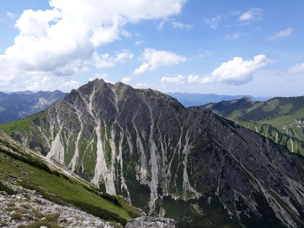 Blick von der Rohnenspitze zum Ponten