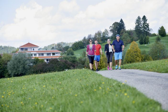 Aktiv beim Nordic Walking