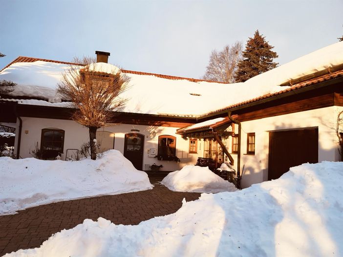 Haus Sonnenwinkel Eingang im Winter