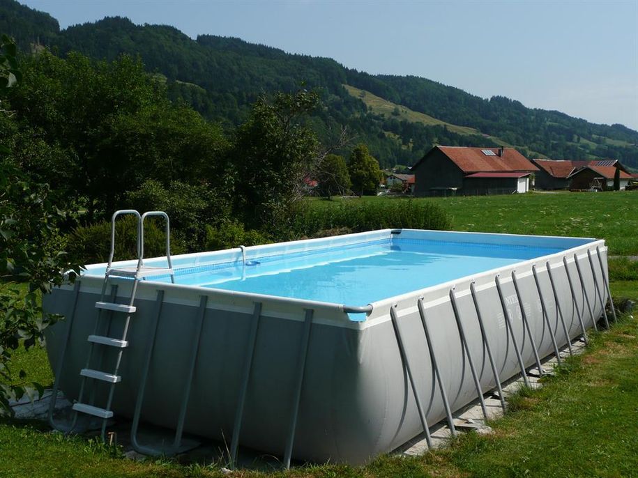 Ziehen Sie Ihre Bahnen im Pool