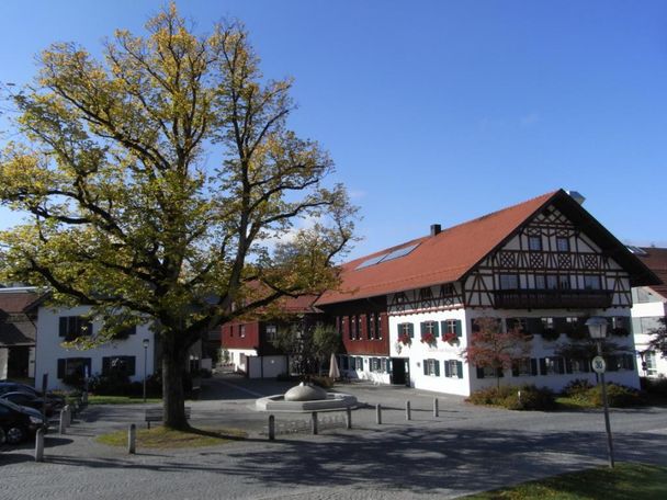 Charmante Ortschaften erwarten uns unterwegs