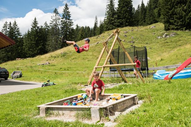 Kinderspielplatz auf der Alpe Hörnle