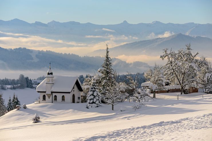 Hubertuskapelle in Forst im Winter