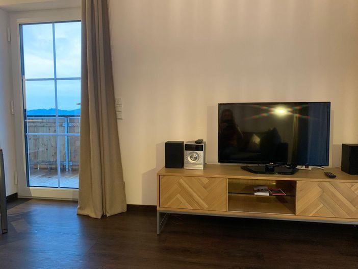 Wohnzimmer_Fernseher_Seestadel