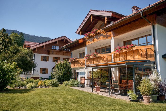 Landhotel Berghof-Bad Hindelang-Allgaeu-Außenaufna