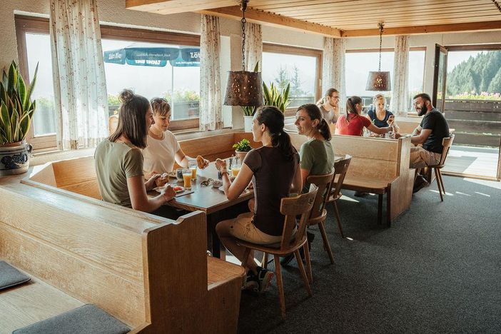 Leckeres Frühstück in der Stube