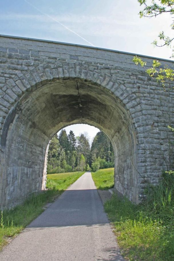 Auf der ehemaligen Bahntrasse nach Oberhäuser