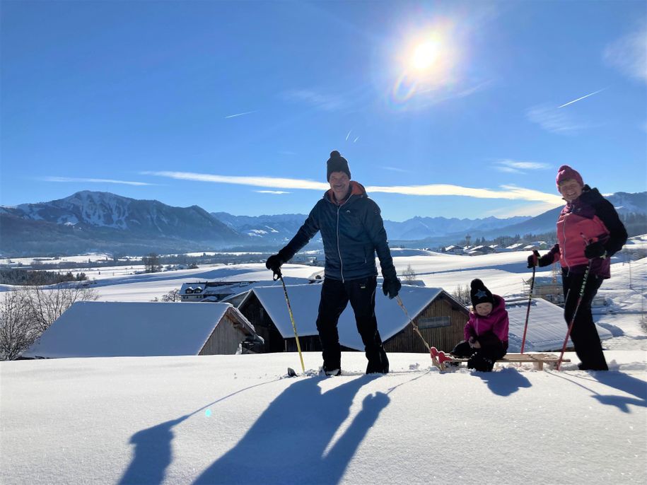 Weihnachtspost 2021 m. Schneeschuhen