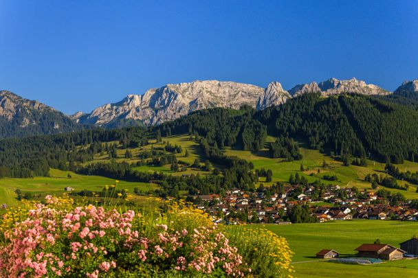 Blick von St. Peter auf Buching