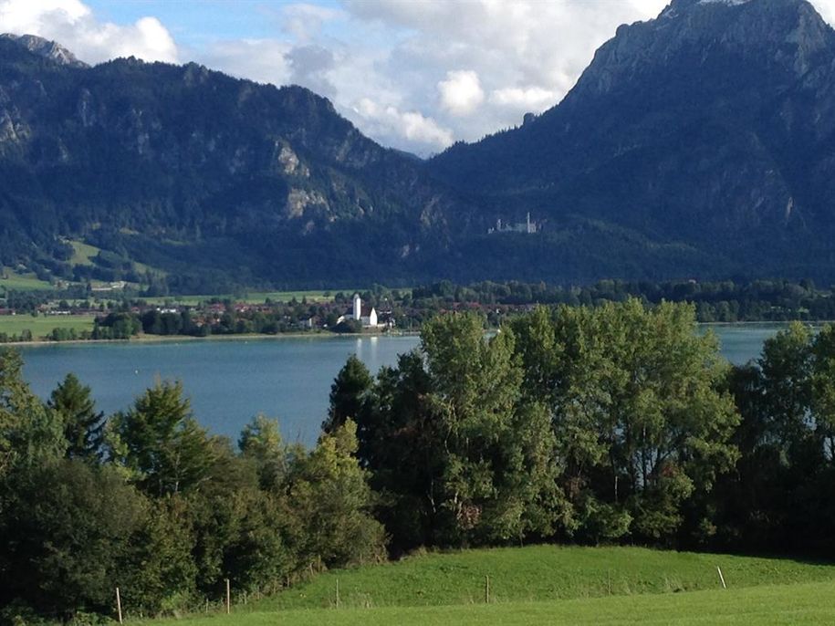 Forggensee mit Schlossblick