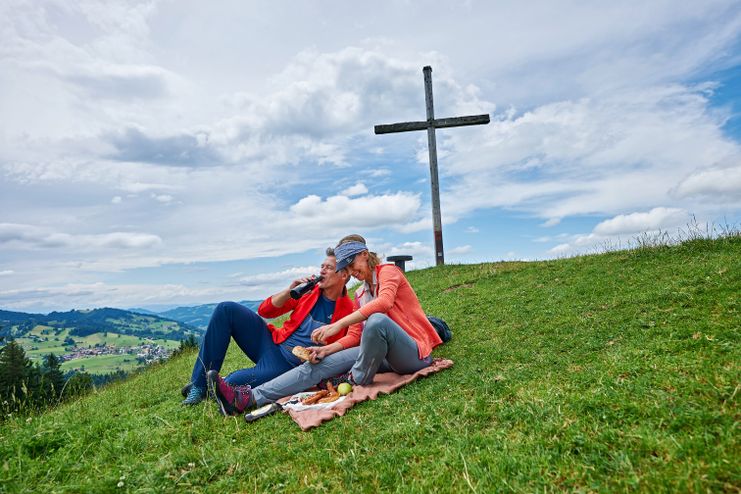 Brotzeit am Hündle-Gipfel