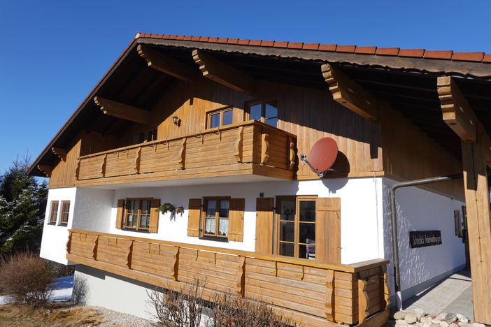 Ferienhaus Schönblick Hausansicht OST