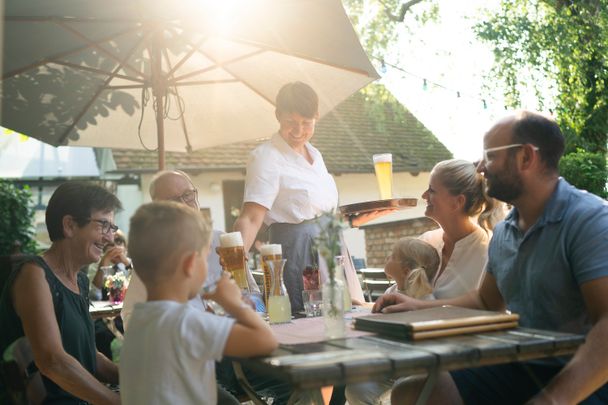 Sommerabend im Biergarten