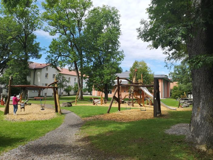 Großer Kinderspielplatz im Kurpark