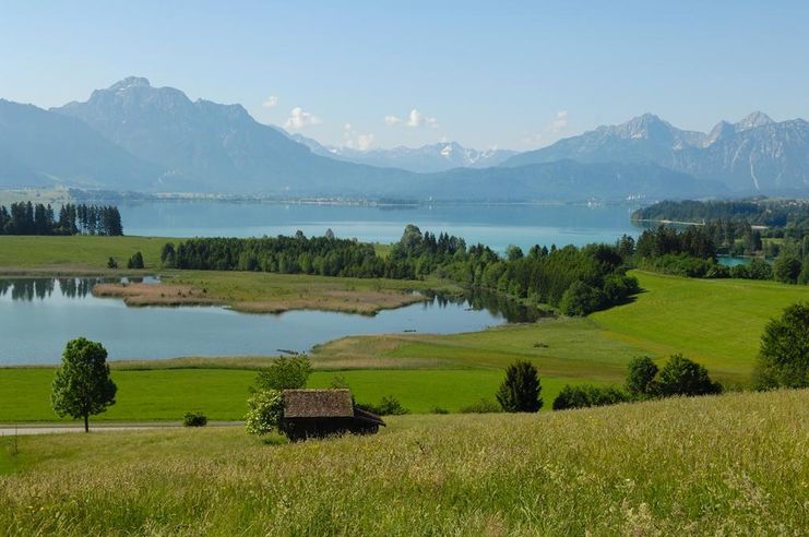 Panorama während der Tour: Der Forggensee bei Füssen