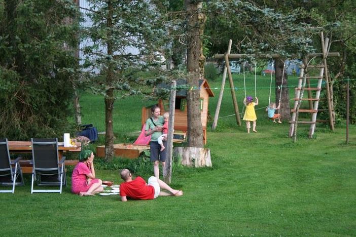 Spielplatz auf unserem Hof