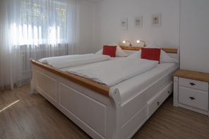 k-15024_fewo1_0957-schlafzimmer_jtanner