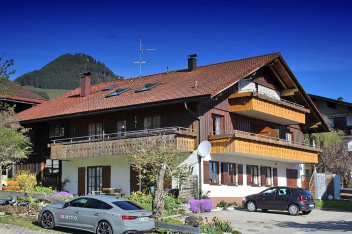 Ferienwohnung im 1. Stock (beide Balkone)