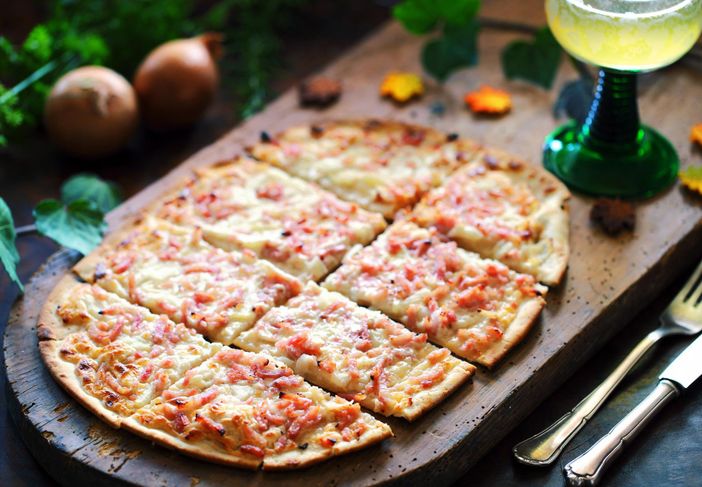 Flammkuchen in Restaurant Schwaltenweiher