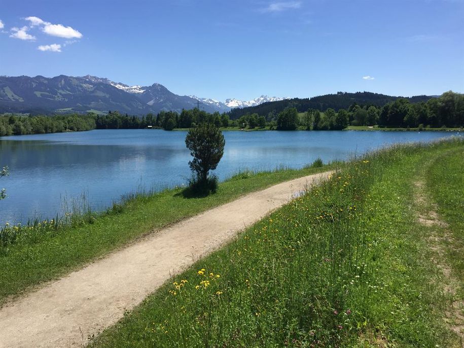 Blick Nebelhorn und Liegewiese