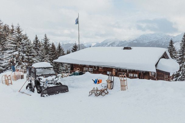 Hündeleskopfhütte am Edelsberg im Winter