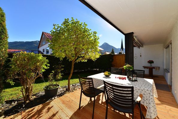 Haus Ideal, Terrasse der 3-Raum-Wohnung edelWEISS