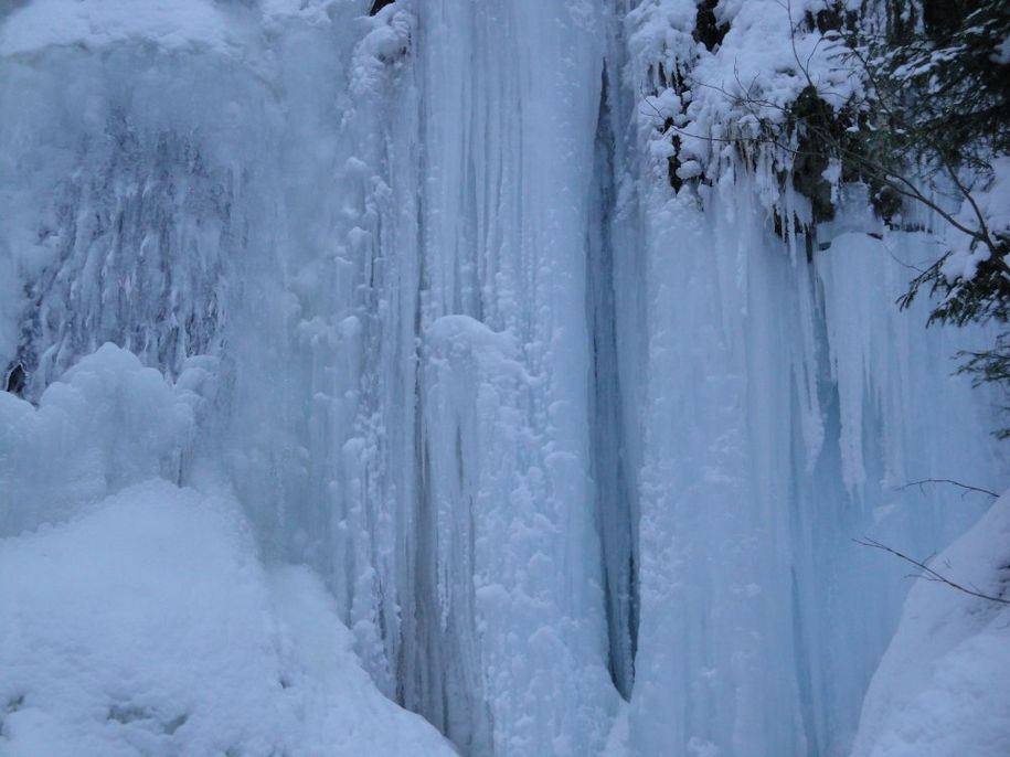 Der Wasserfall im Winter