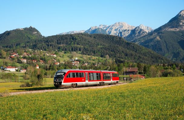 Unterwegs mit der Bahn in Pfronten im Allgäu